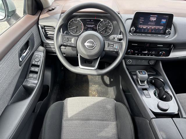 Used 2022 Nissan Rogue SV AWD/4WD image 18