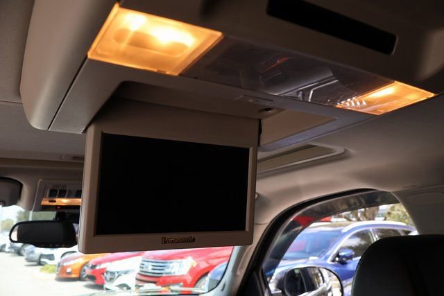 Used 2009 Cadillac Escalade Hybrid image 16