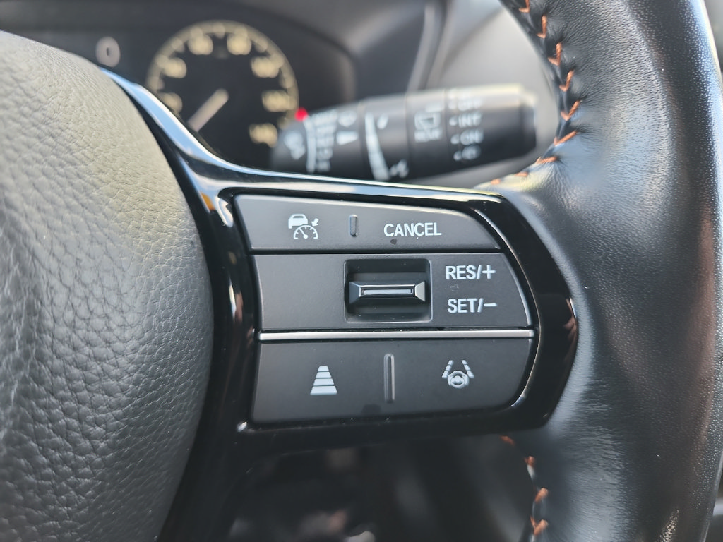 Used 2025 Honda HR-V Sport image 32