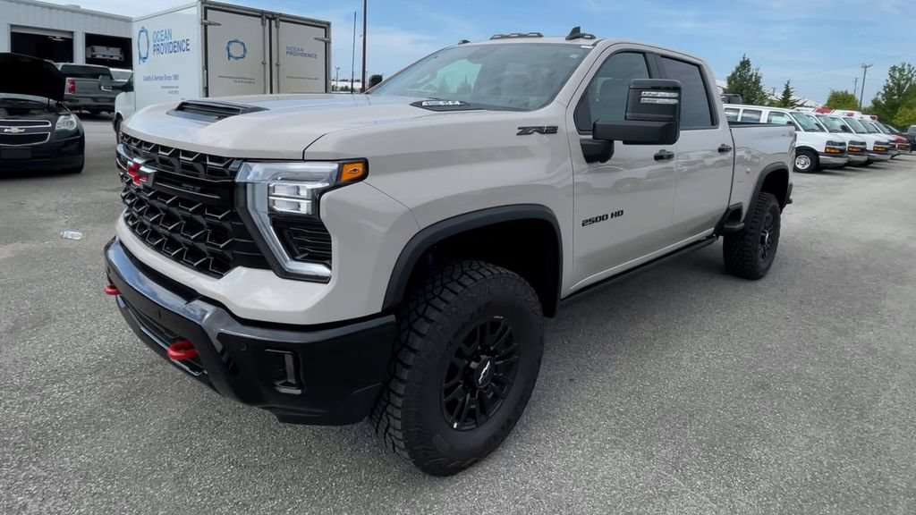 New 2026 Chevrolet Silverado 2500 ZR2 w/ LPO, Dark Essentials Package AWD/4WD image 6
