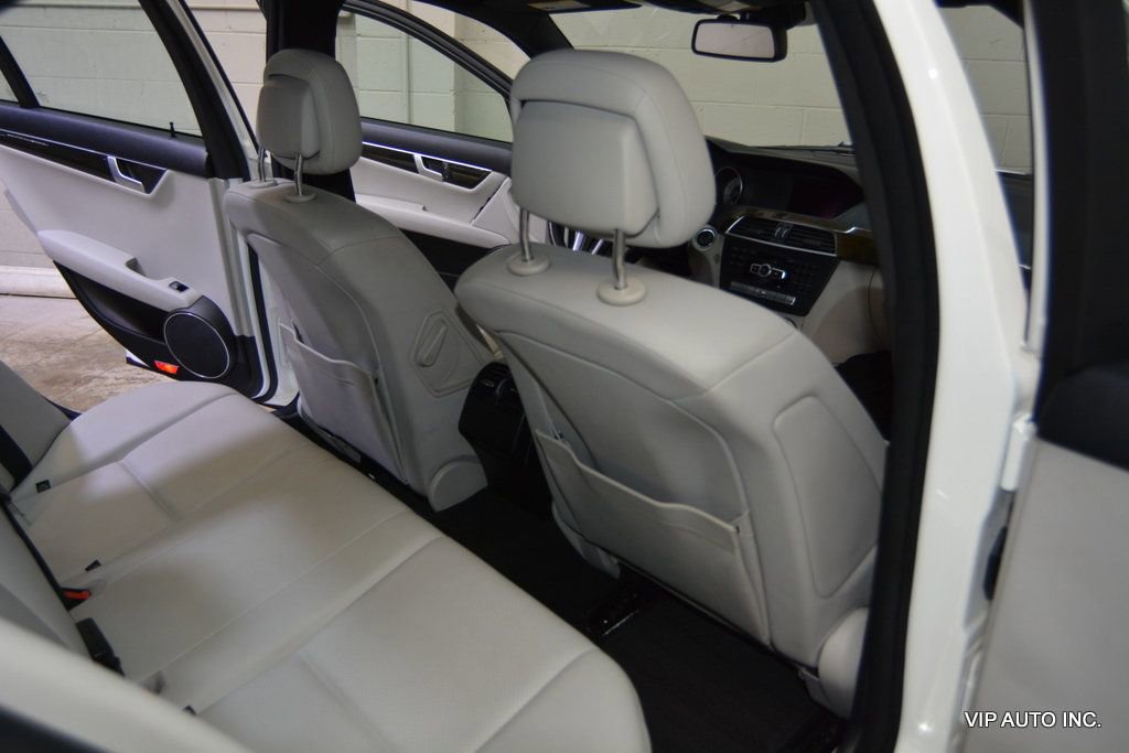 Used 2013 Mercedes-Benz C 250 Sedan image 19
