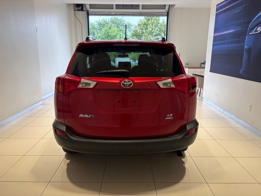 Used 2015 Toyota RAV4 LE AWD/4WD image 3