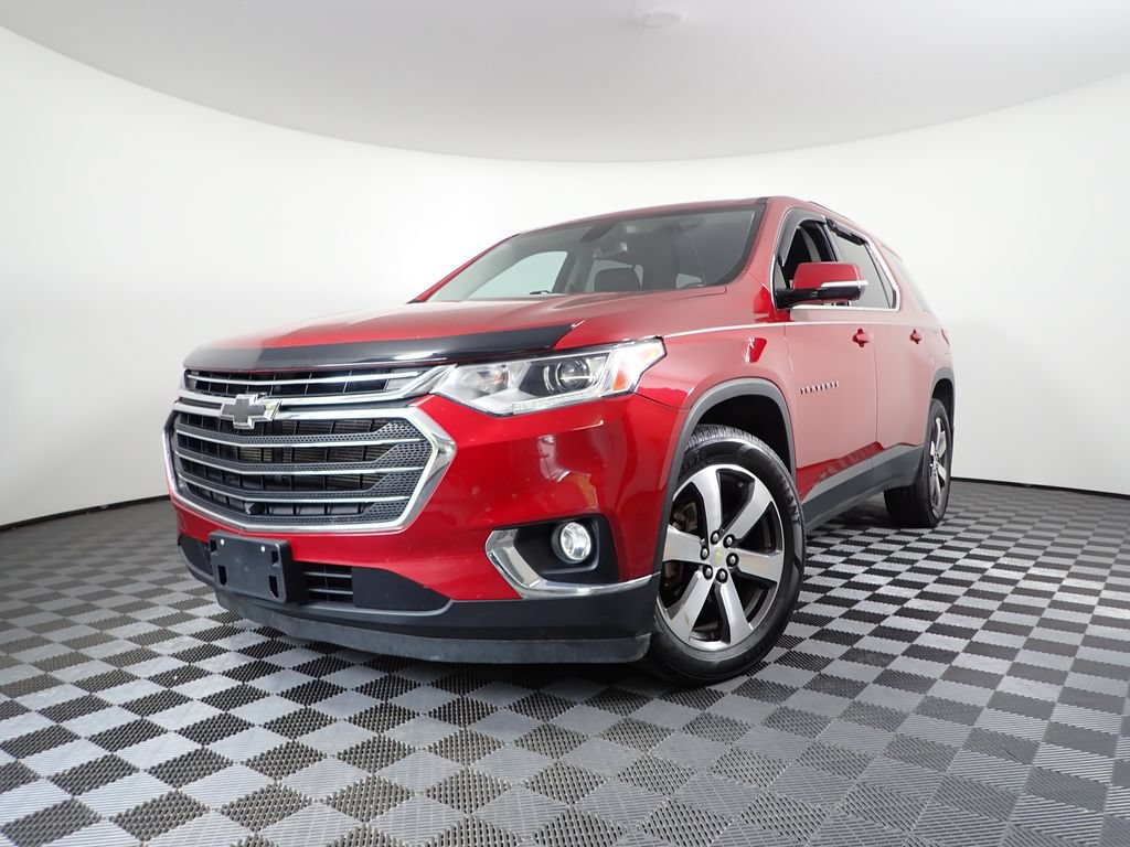 Used 2020 Chevrolet Traverse LT w/ LT Premium Package AWD/4WD image 2