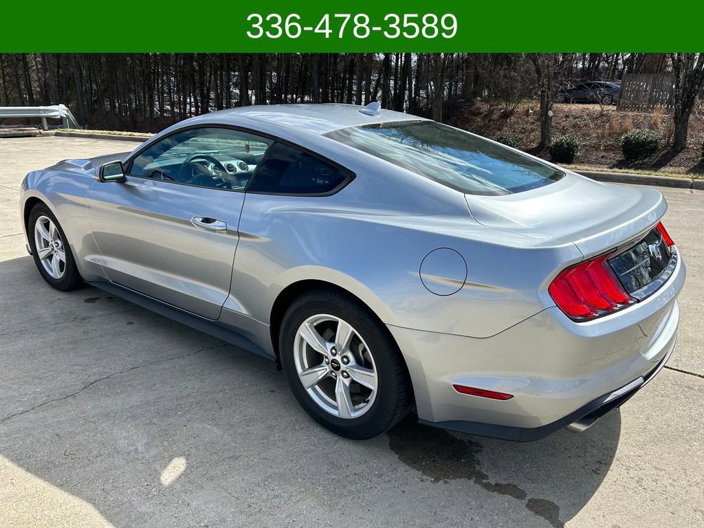 Used 2021 Ford Mustang EcoBoost image 3