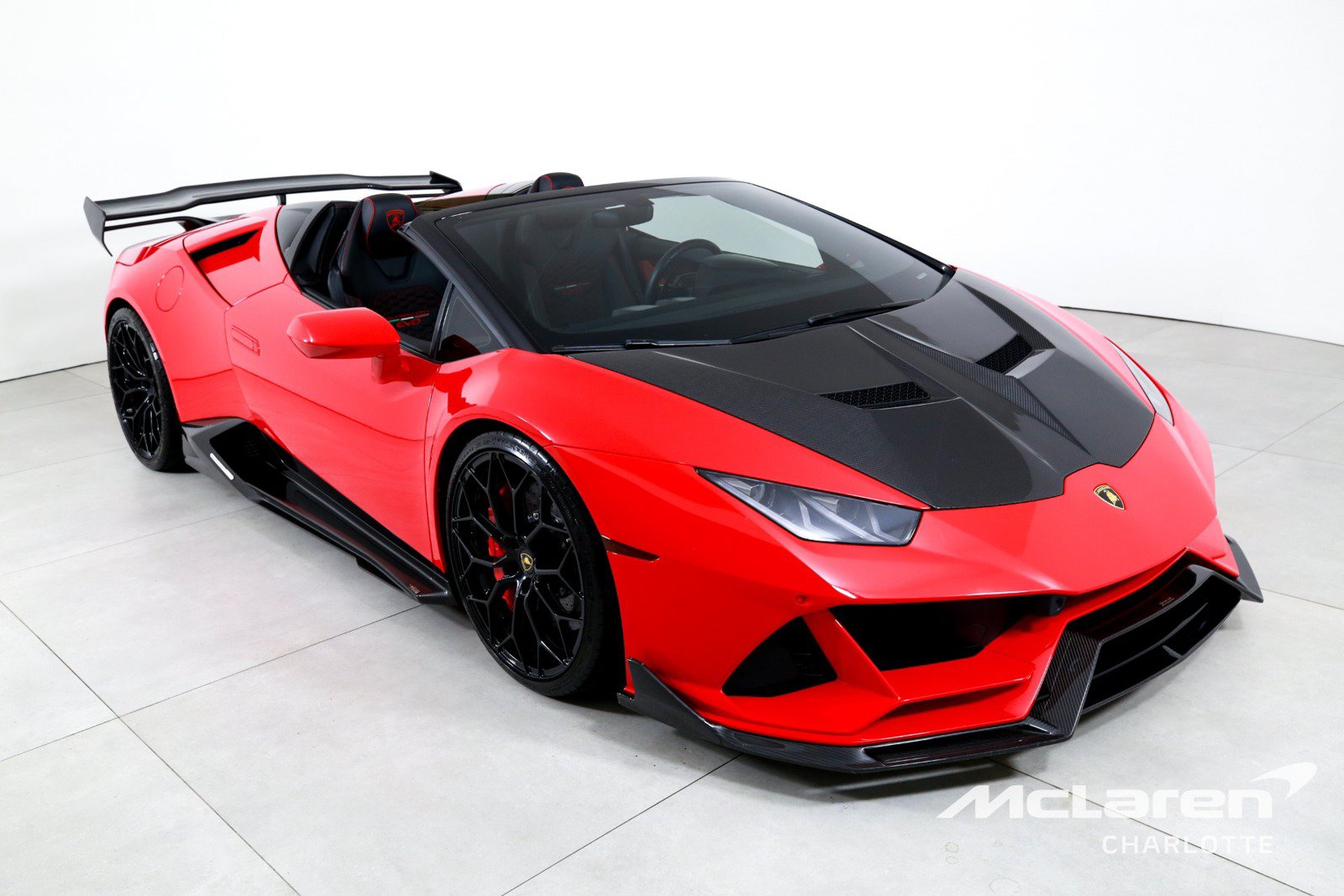 Used 2020 Lamborghini Huracan EVO AWD/4WD image 4