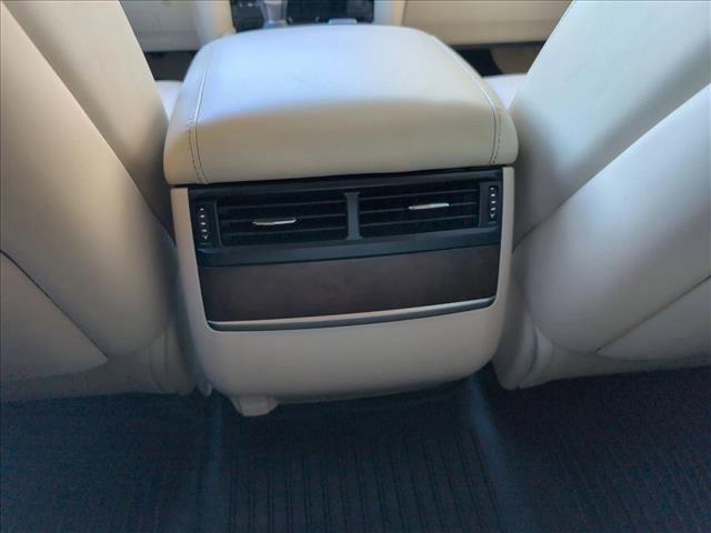 Used 2021 Lexus LX 570 4WD w/ Luxury Package image 18