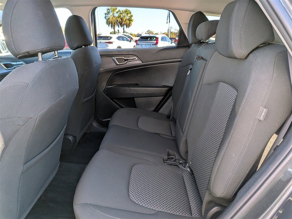 Used 2024 Kia Sportage LX image 10