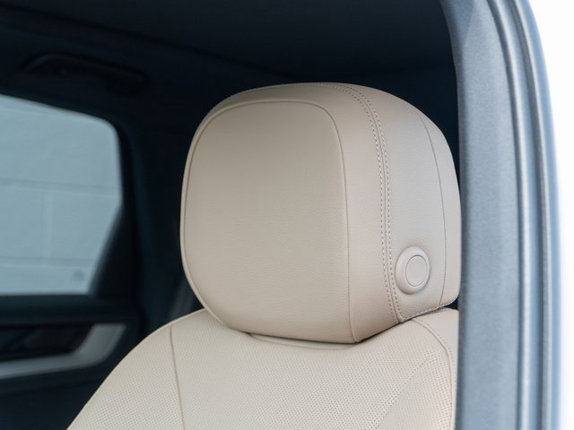 New 2026 Porsche Cayenne image 19