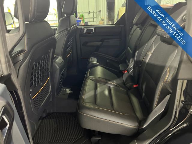 Used 2024 Ford Bronco Badlands image 26