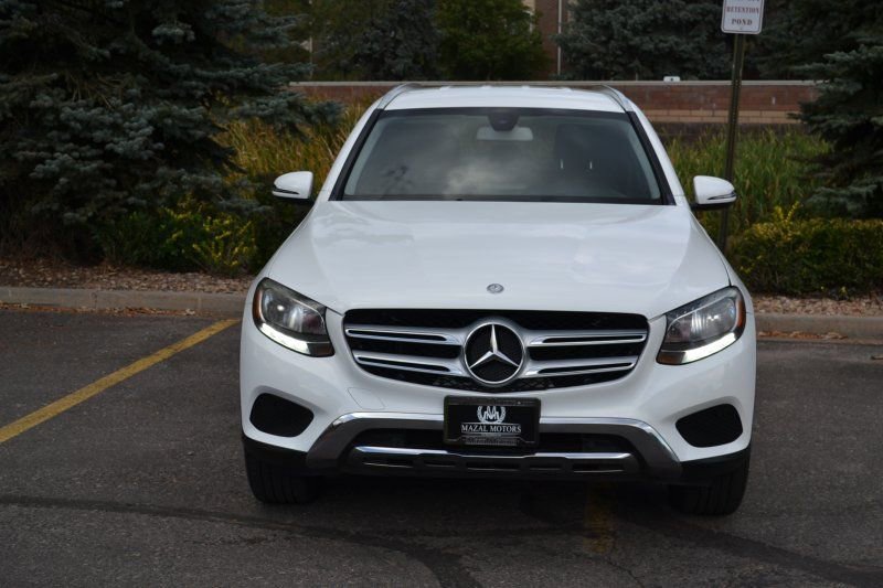 Used 2016 Mercedes-Benz GLC 300 4MATIC image 3