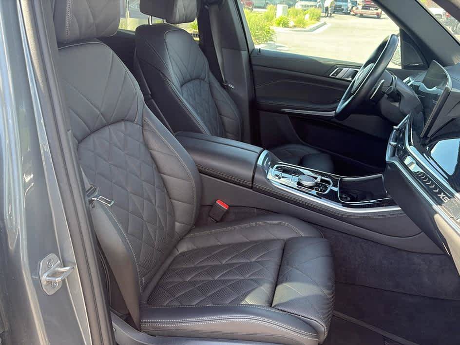 Used 2024 BMW X5 xDrive50e w/ M Sport Package AWD/4WD image 29