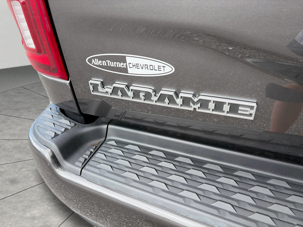 Used 2025 RAM 3500 Laramie AWD/4WD image 10