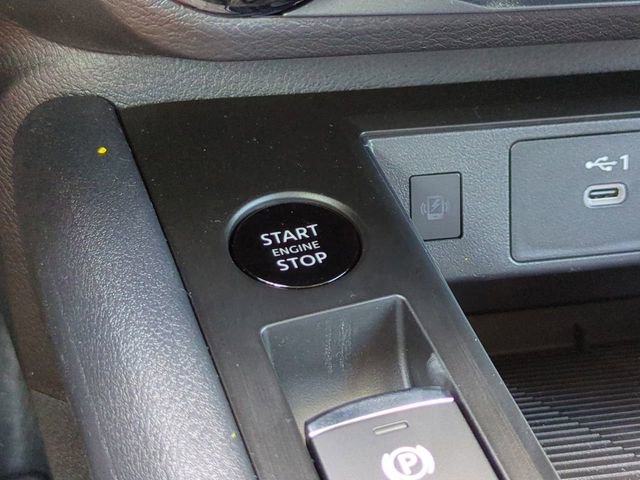 New 2026 Nissan Kicks SV w/ SV Premium Package image 27