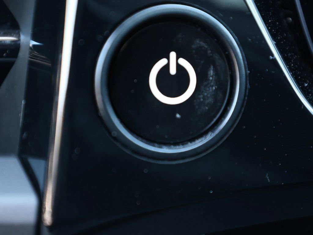 Used 2025 Porsche Macan Turbo Electric image 37