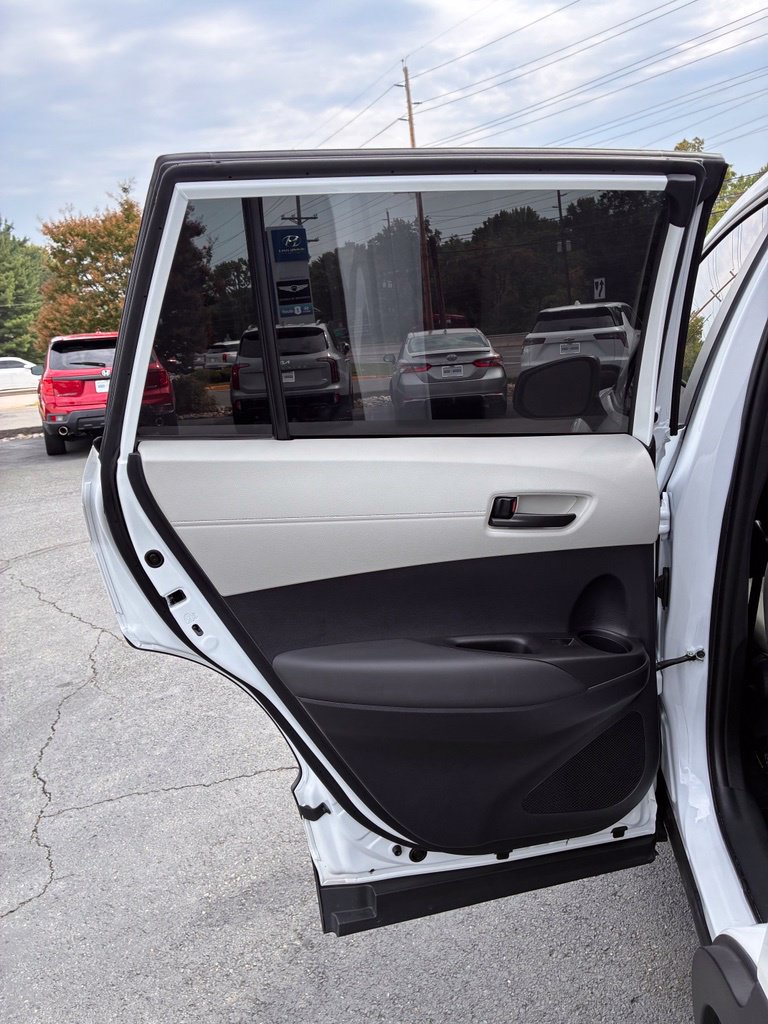 Used 2025 Toyota Corolla Cross L FWD image 26