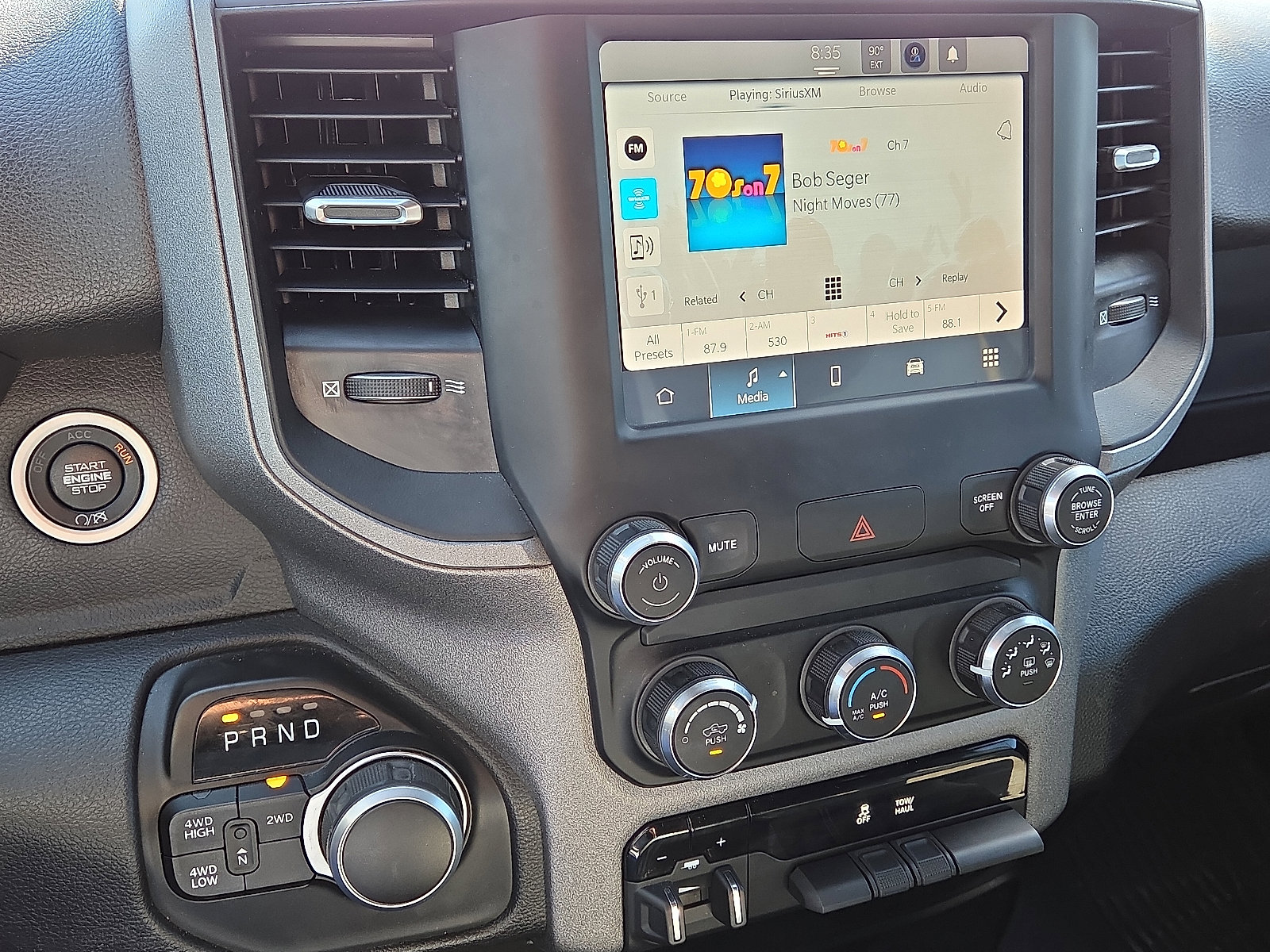 Used 2024 RAM 2500 Tradesman w/ Chrome Appearance Group image 14