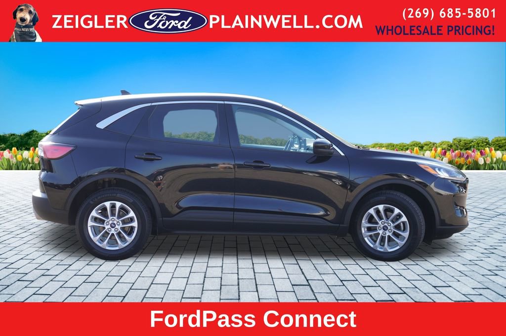 Used 2021 Ford Escape SE image 6
