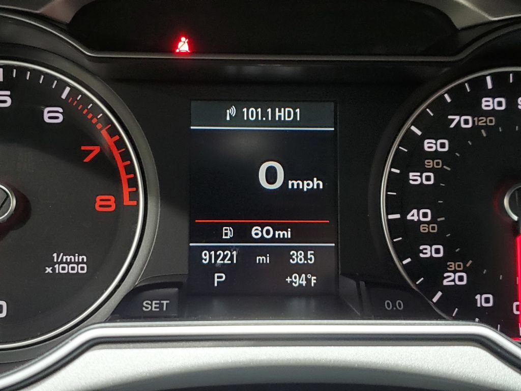 Used 2016 Audi A4 2.0T Premium Plus w/ Technology Package AWD/4WD image 35