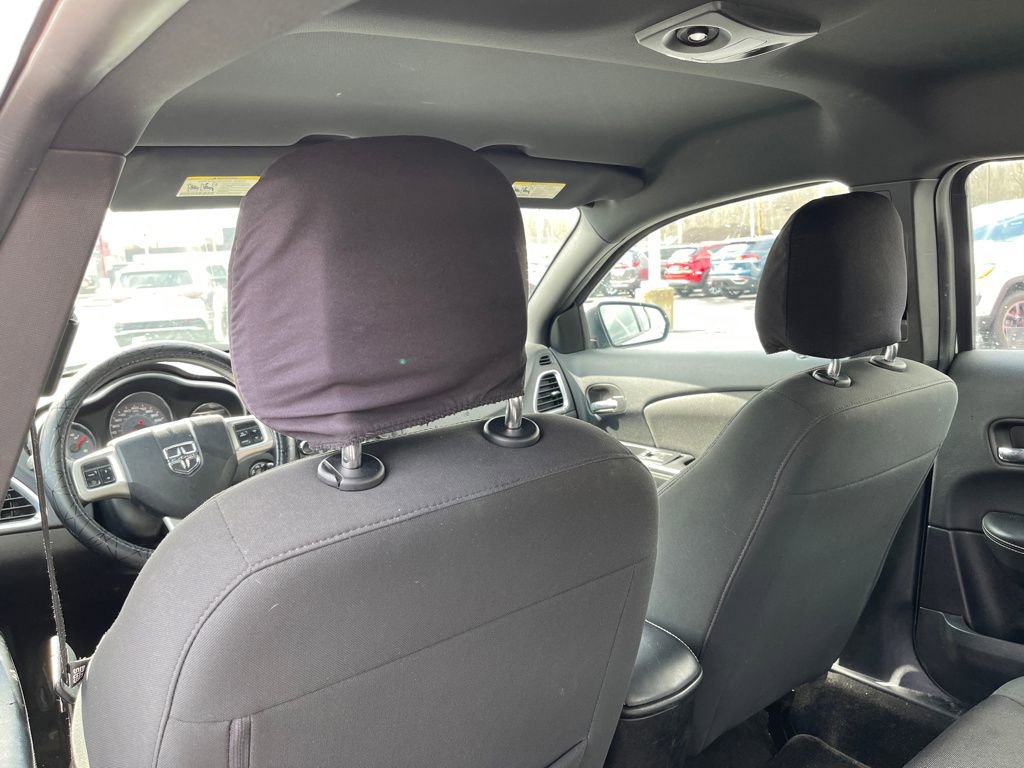 Used 2013 Dodge Avenger SXT image 10