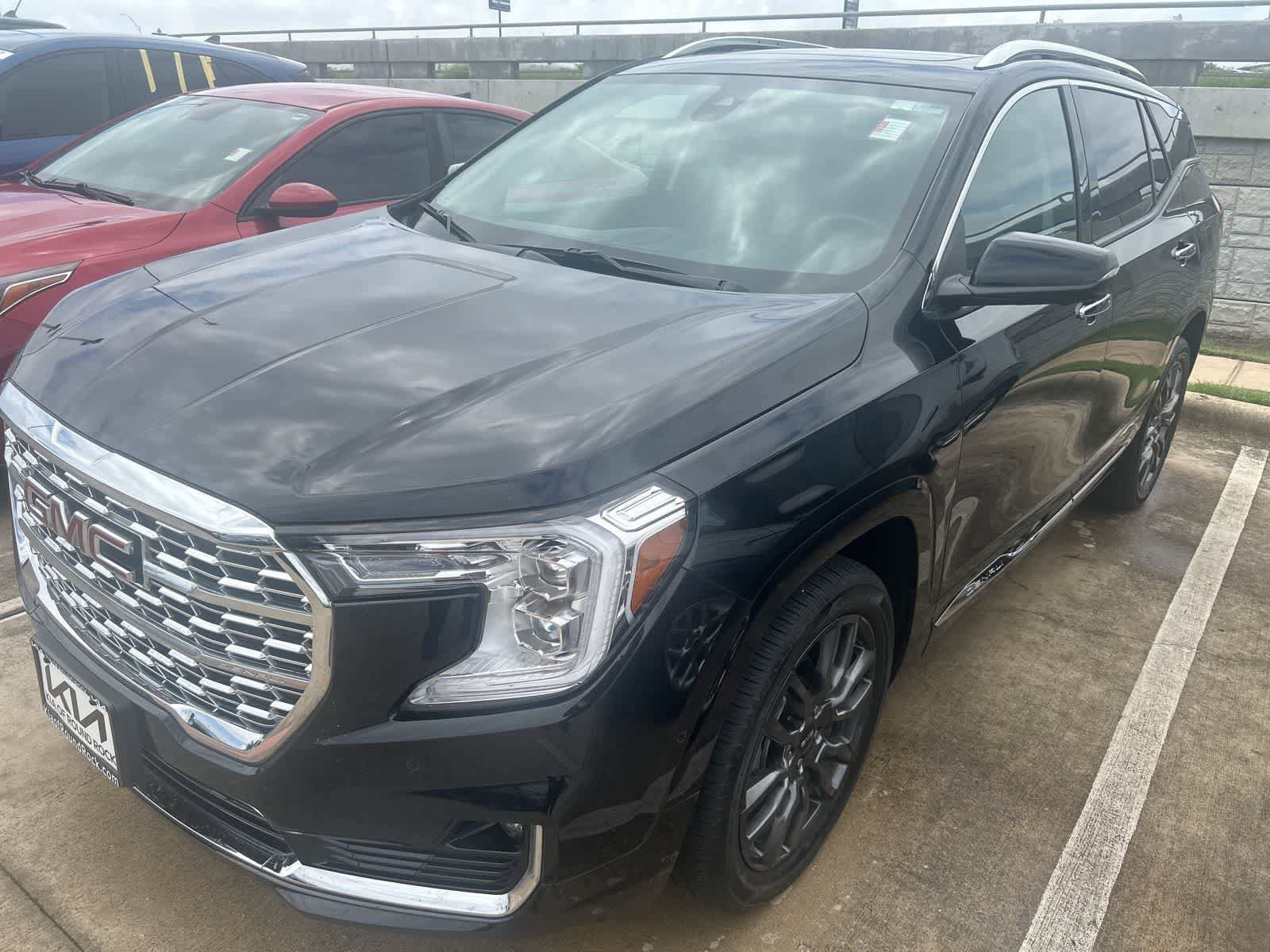 Used 2023 GMC Terrain Denali w/ Black Diamond Edition