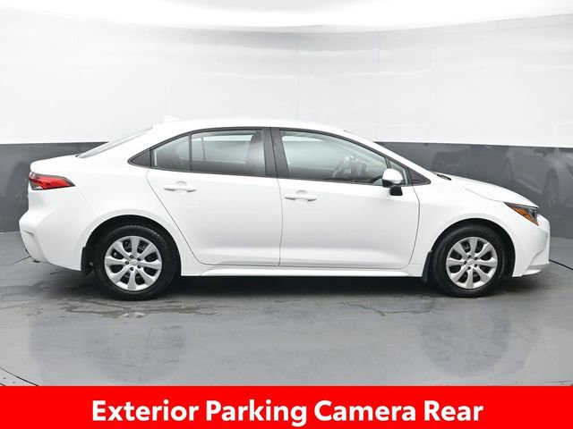 Used 2025 Toyota Corolla LE FWD image 8