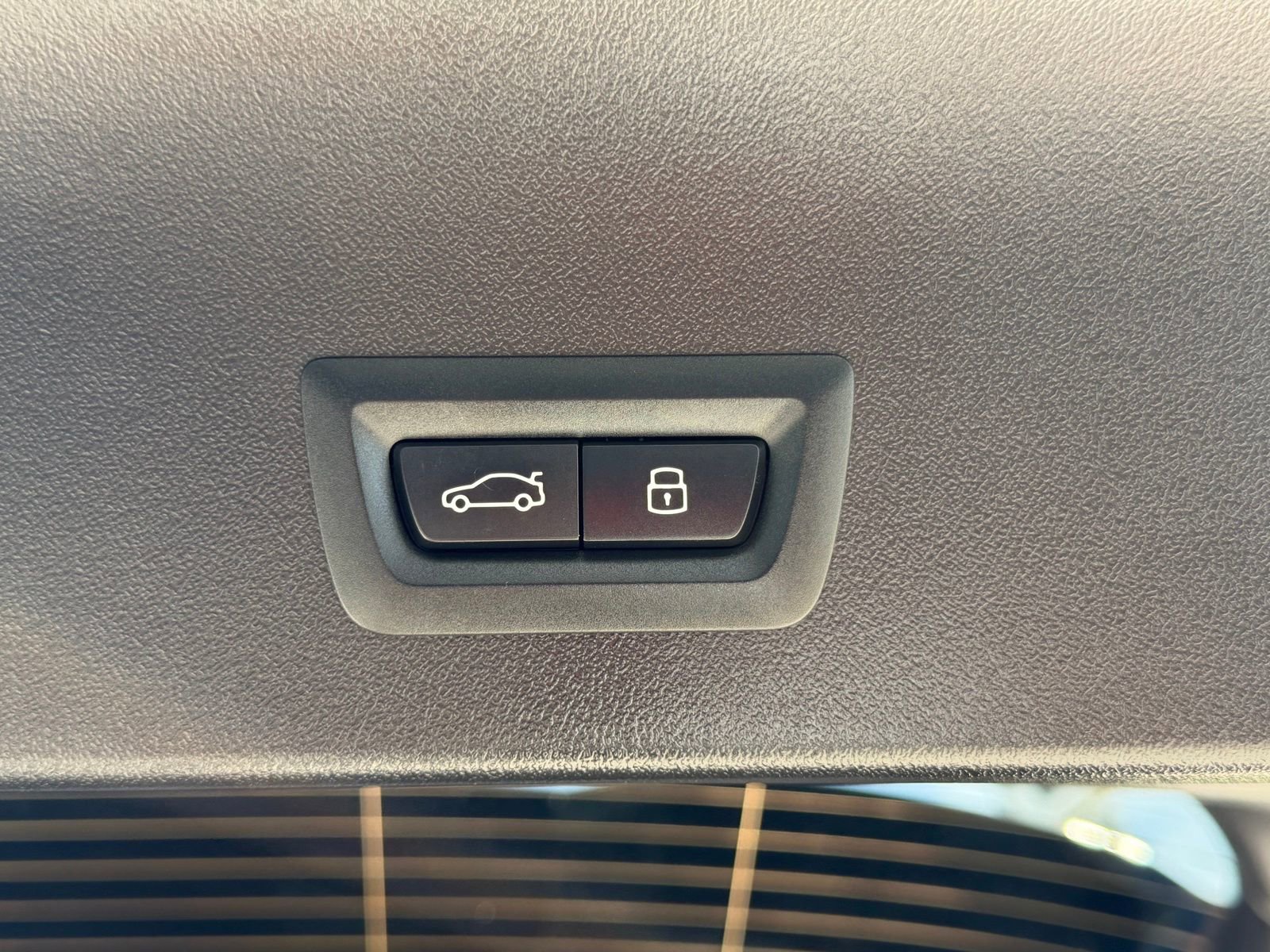 Used 2025 BMW X3 xDrive30i AWD/4WD image 18