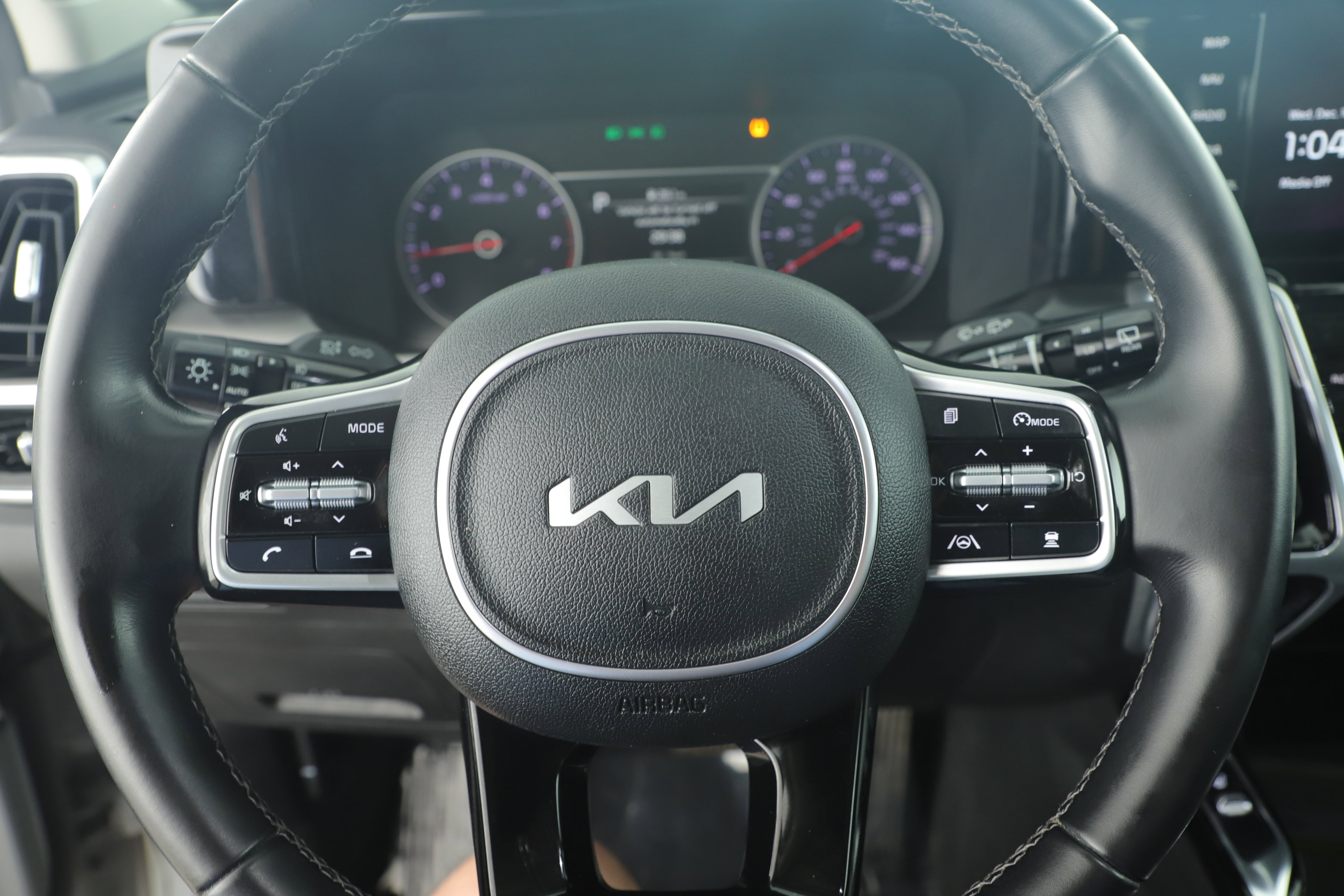 Used 2022 Kia Sorento SX image 18