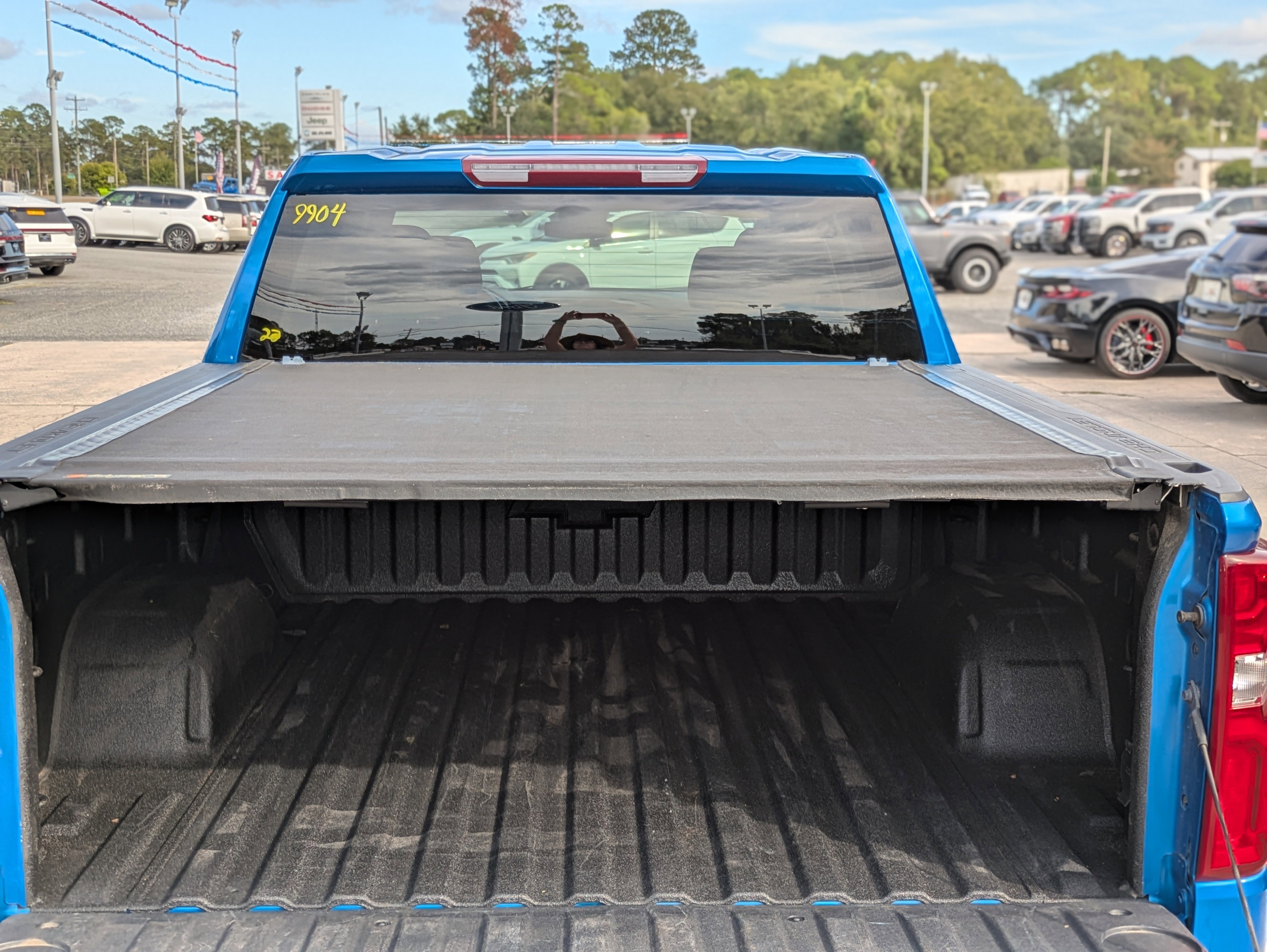 Used 2022 Chevrolet Silverado 1500 RST image 12