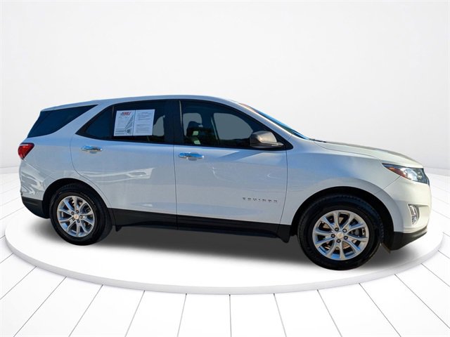 Used 2020 Chevrolet Equinox LS image 3