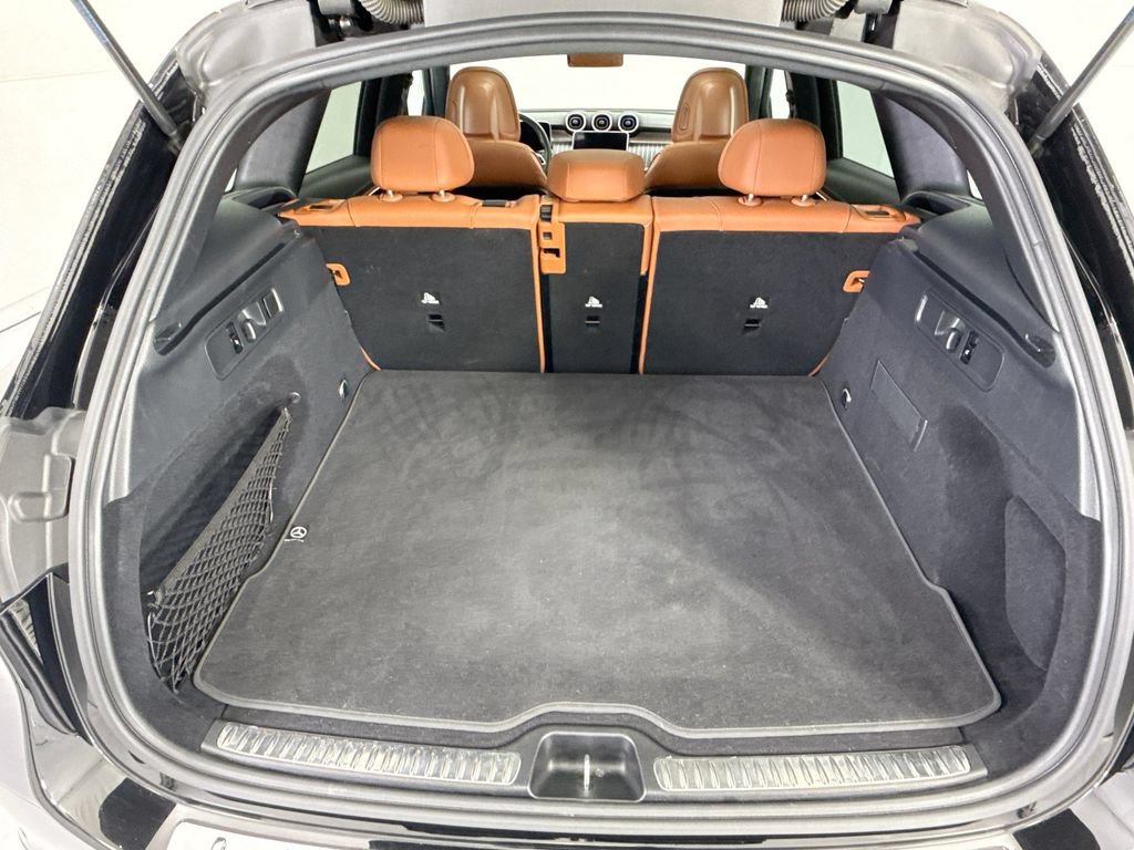 Used 2023 Mercedes-Benz GLC 300 image 27