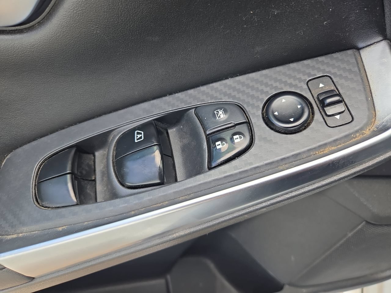 Certified 2021 Nissan Sentra SR FWD image 11