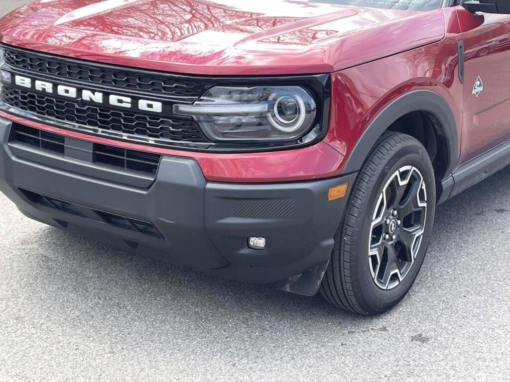 New 2025 Ford Bronco Sport Outer Banks AWD/4WD image 13