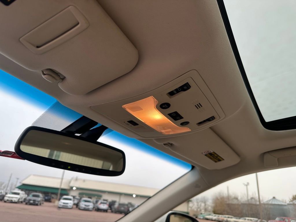 Used 2014 Lexus ES 350 w/ Luxury Package image 19