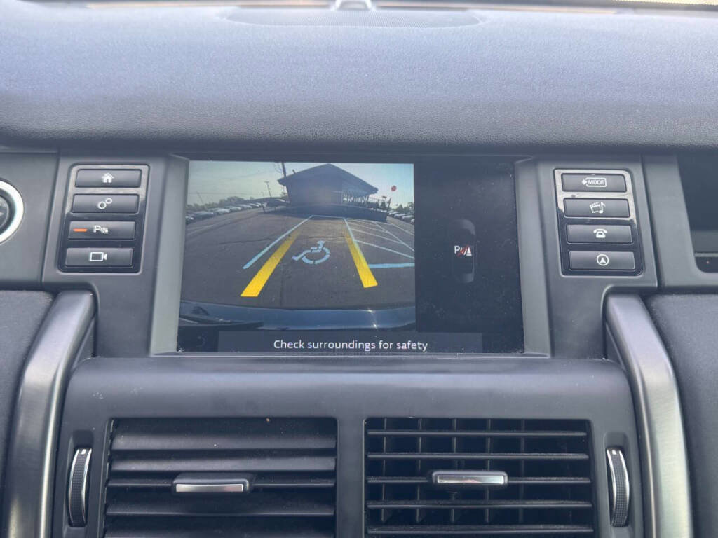 Used 2019 Land Rover Discovery Sport HSE image 12