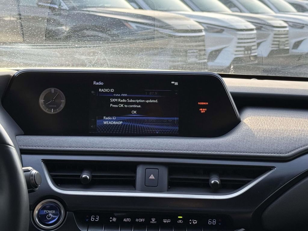 Used 2022 Lexus UX 250h w/ Premium Package image 10