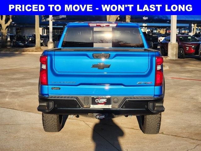 Used 2025 Chevrolet Silverado 1500 ZR2 w/ Technology Package image 14
