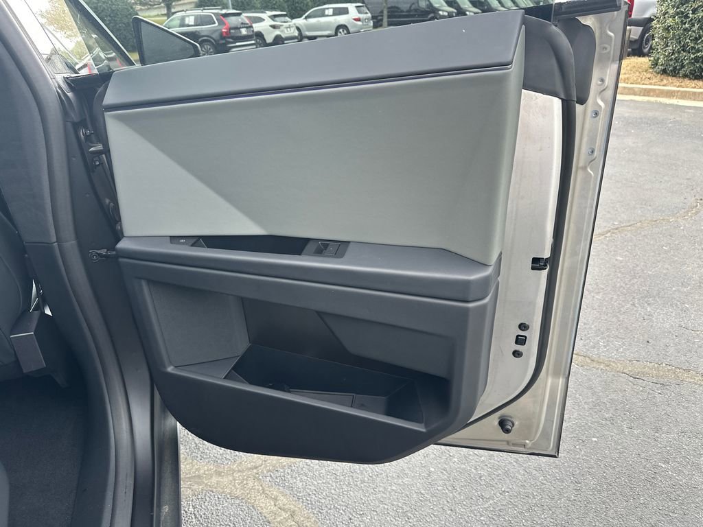 Used 2024 Tesla Cybertruck AWD Crew Cab image 14