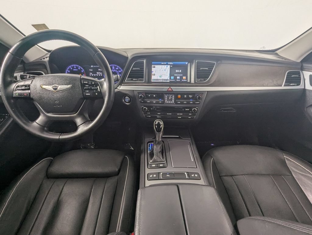 Used 2015 Hyundai Genesis 5.0 RWD image 14