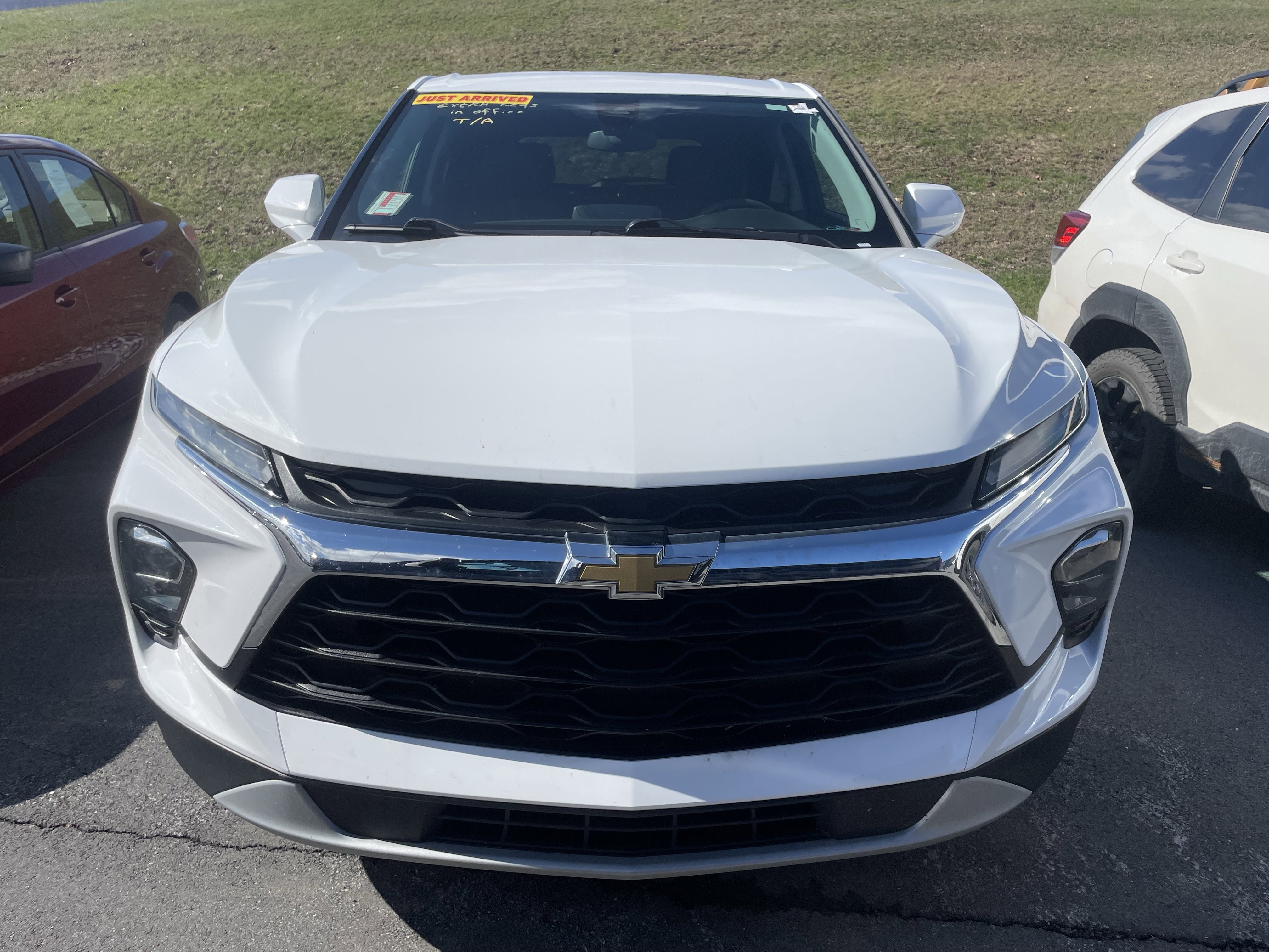 Used 2024 Chevrolet Blazer LT AWD/4WD image 3