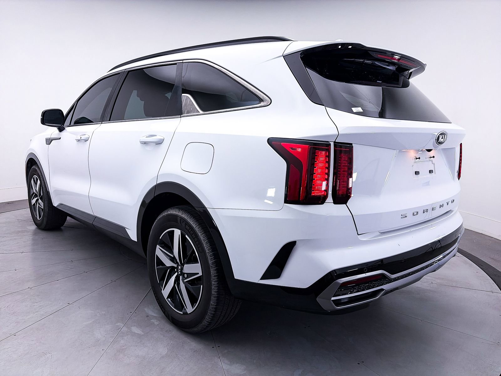 Used 2021 Kia Sorento S w/ Panoramic Sunroof Package image 13