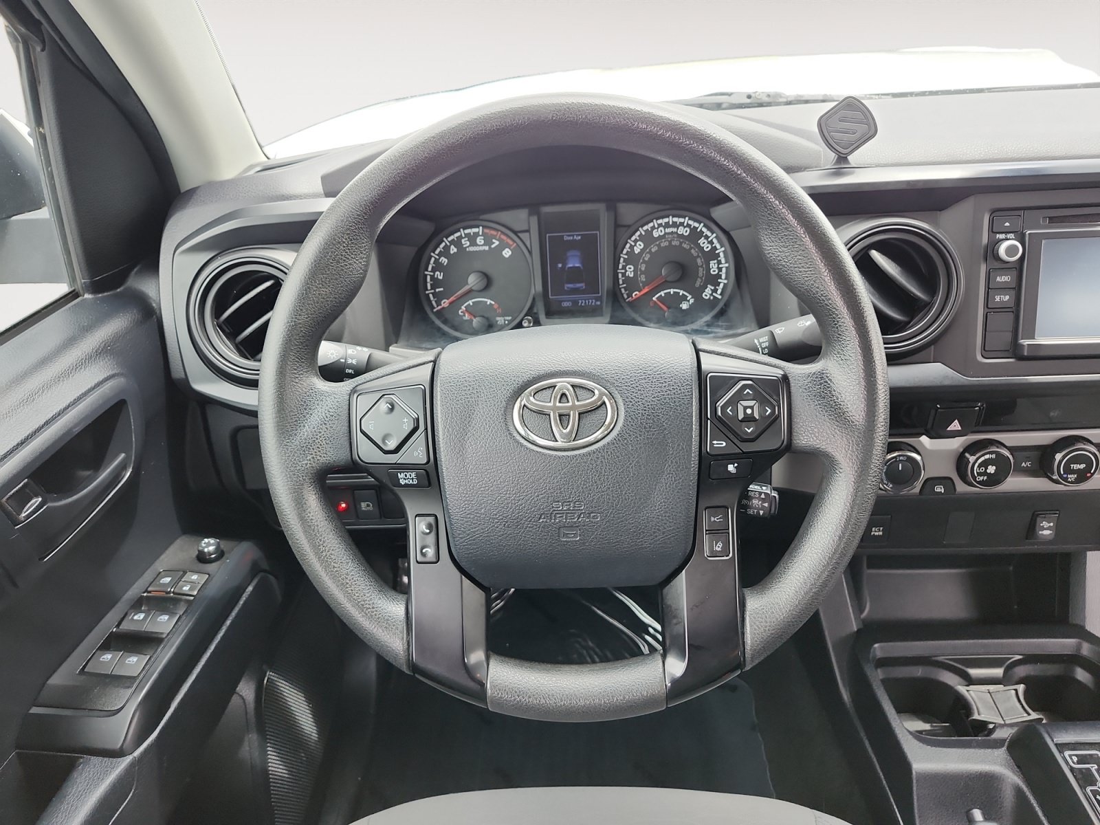 Used 2018 Toyota Tacoma SR w/ SR Convenience Package AWD/4WD image 13