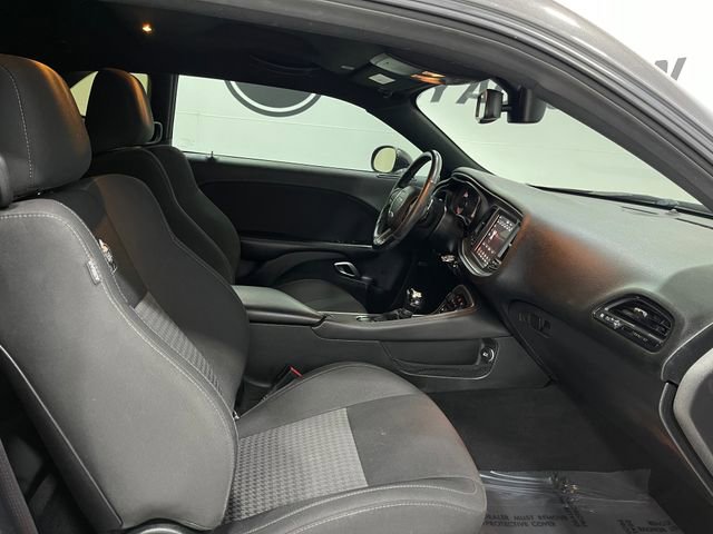 Used 2019 Dodge Challenger R/T Scat Pack w/ Shaker Package image 31