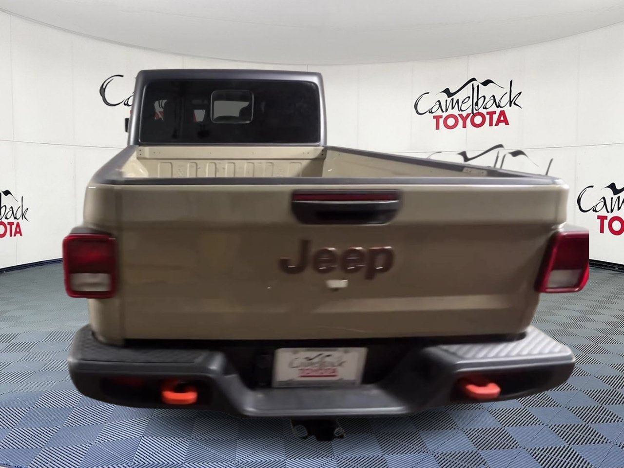 Used 2022 Jeep Gladiator Mojave w/ Trailer Tow Package AWD/4WD image 9
