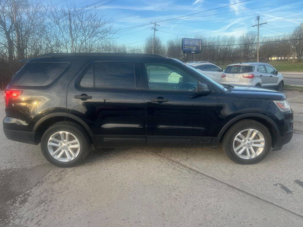 Used 2017 Ford Explorer FWD image 4