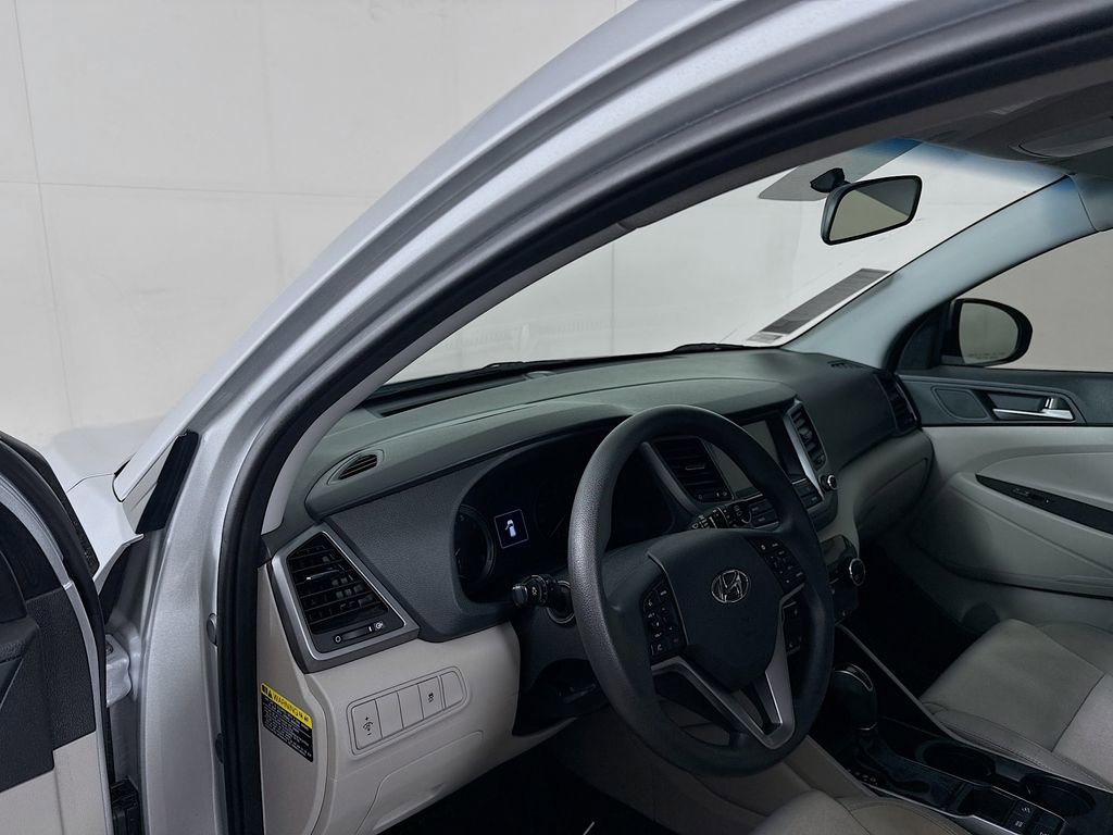 Used 2018 Hyundai Tucson SEL image 11