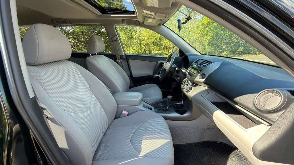 Used 2007 Toyota RAV4 Limited AWD/4WD image 30