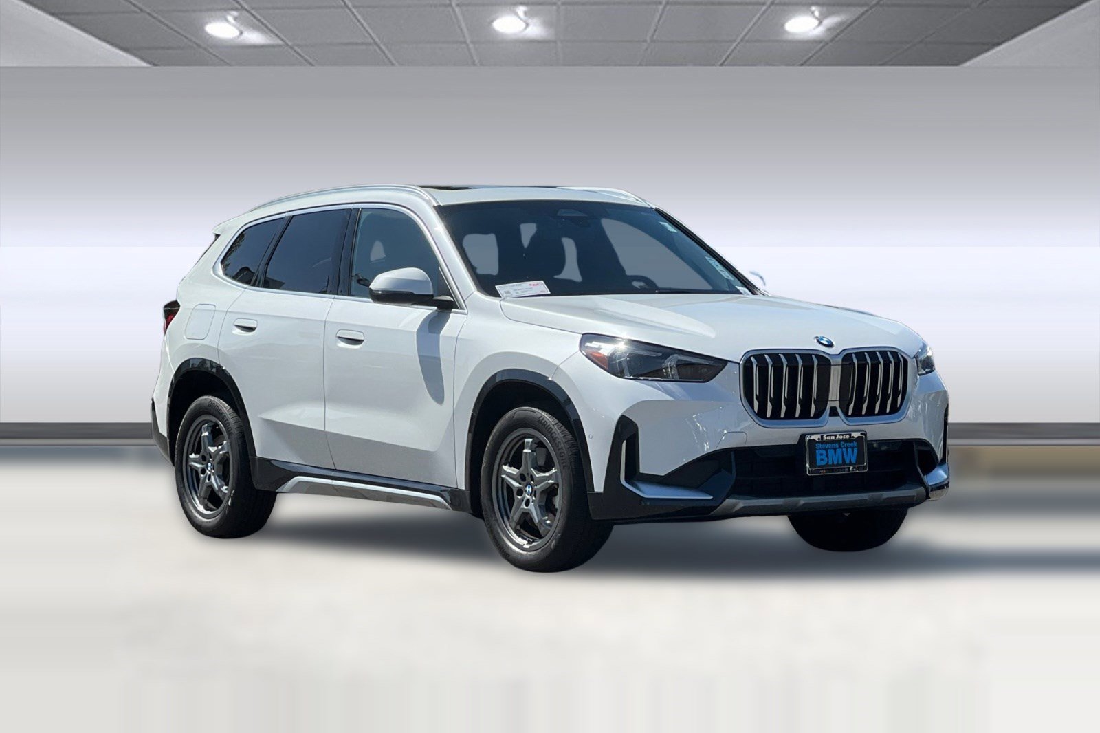 Used 2025 BMW X1 xDrive28i w/ Technology Package AWD/4WD image 6