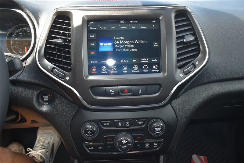 Used 2021 Jeep Cherokee Trailhawk w/ Trailer Tow Group AWD/4WD image 18