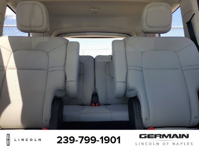 New 2026 Lincoln Aviator AWD image 29