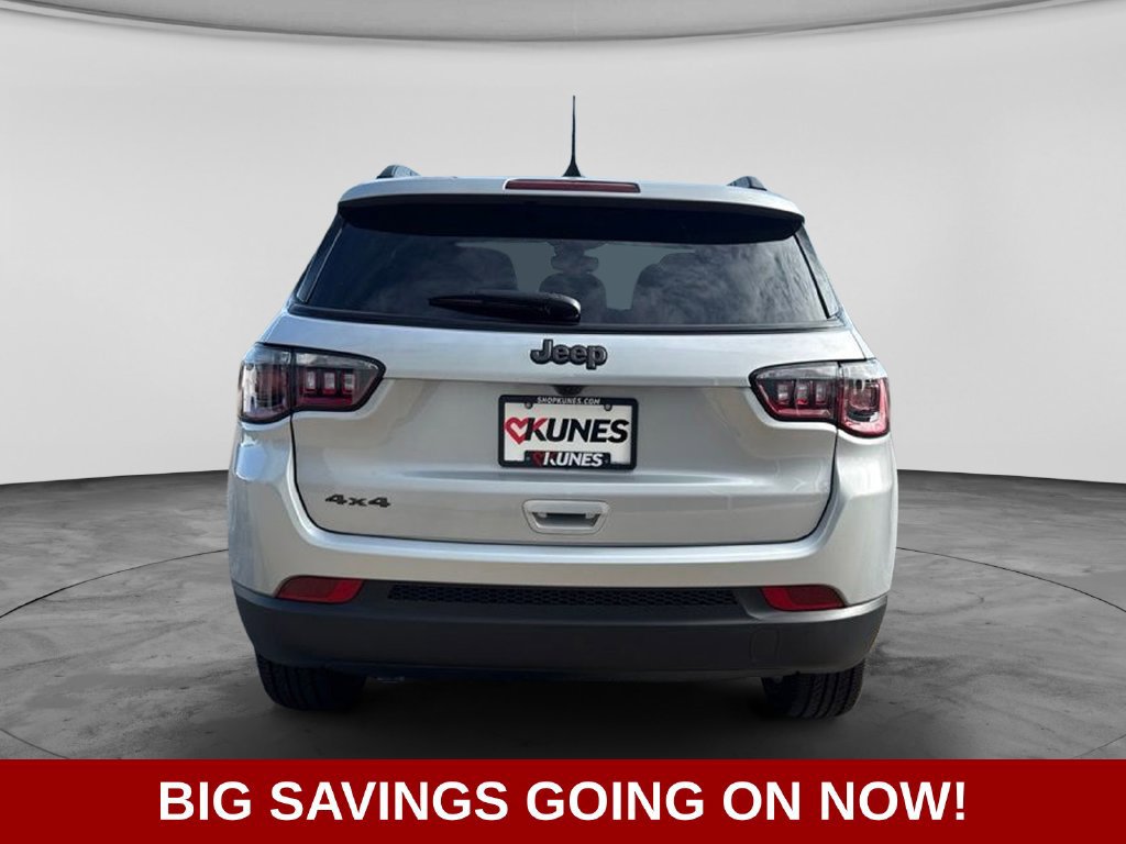 New 2026 Jeep Compass Latitude w/ Sun and Sound Group AWD/4WD image 8